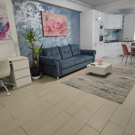 Blue Wave Luxury Apartment Mamaia Nord Azimuth Beach Năvodari Exterior foto